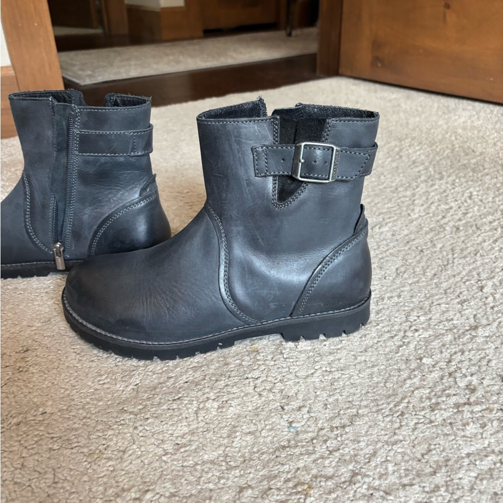 Birkenstock Black Leather Ankle Boots - Worn Once Sz 38 - Picture 4 of 8